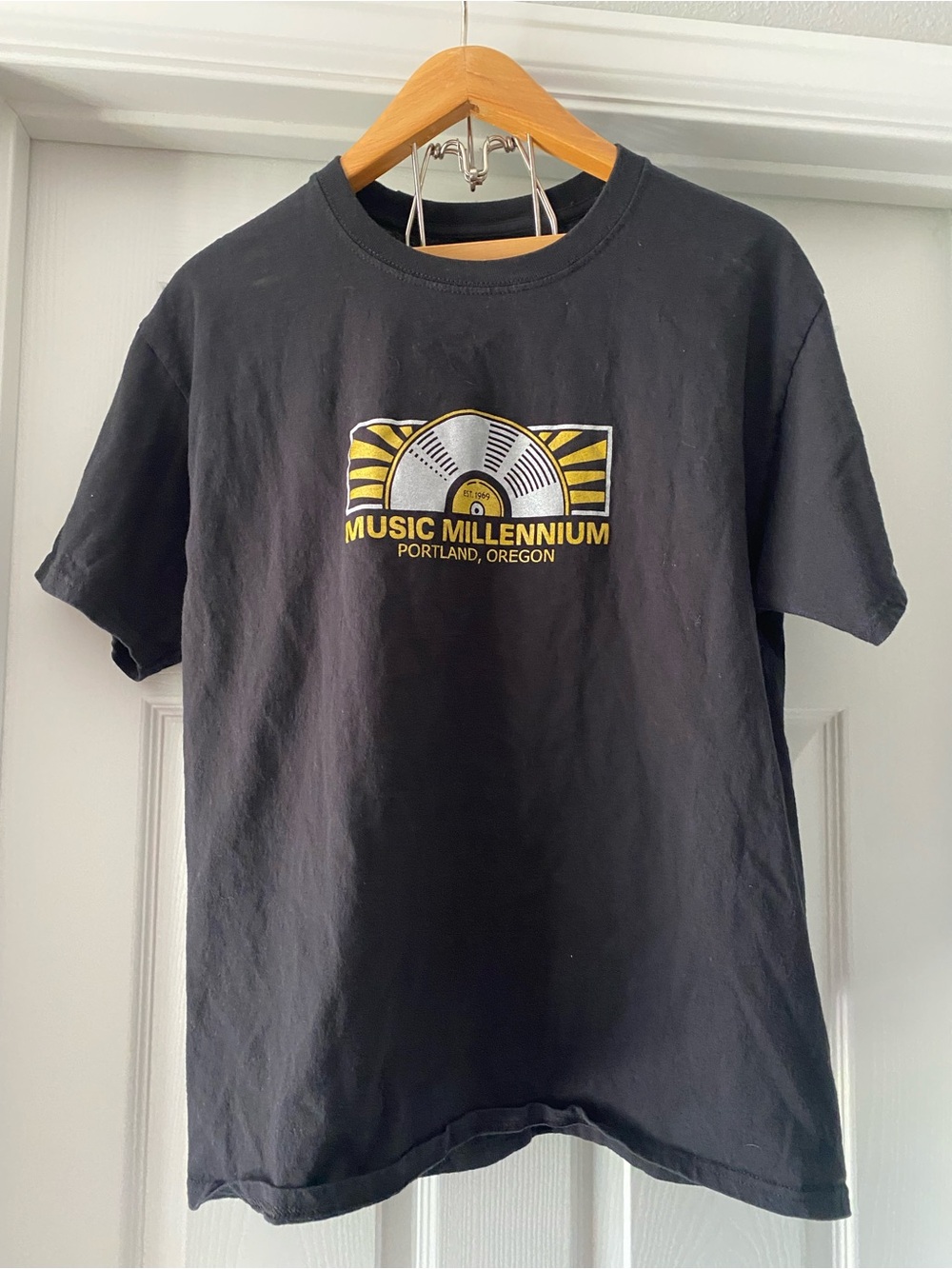 Music Millennium Mens Black T-shirt Portland,OR *size Large
